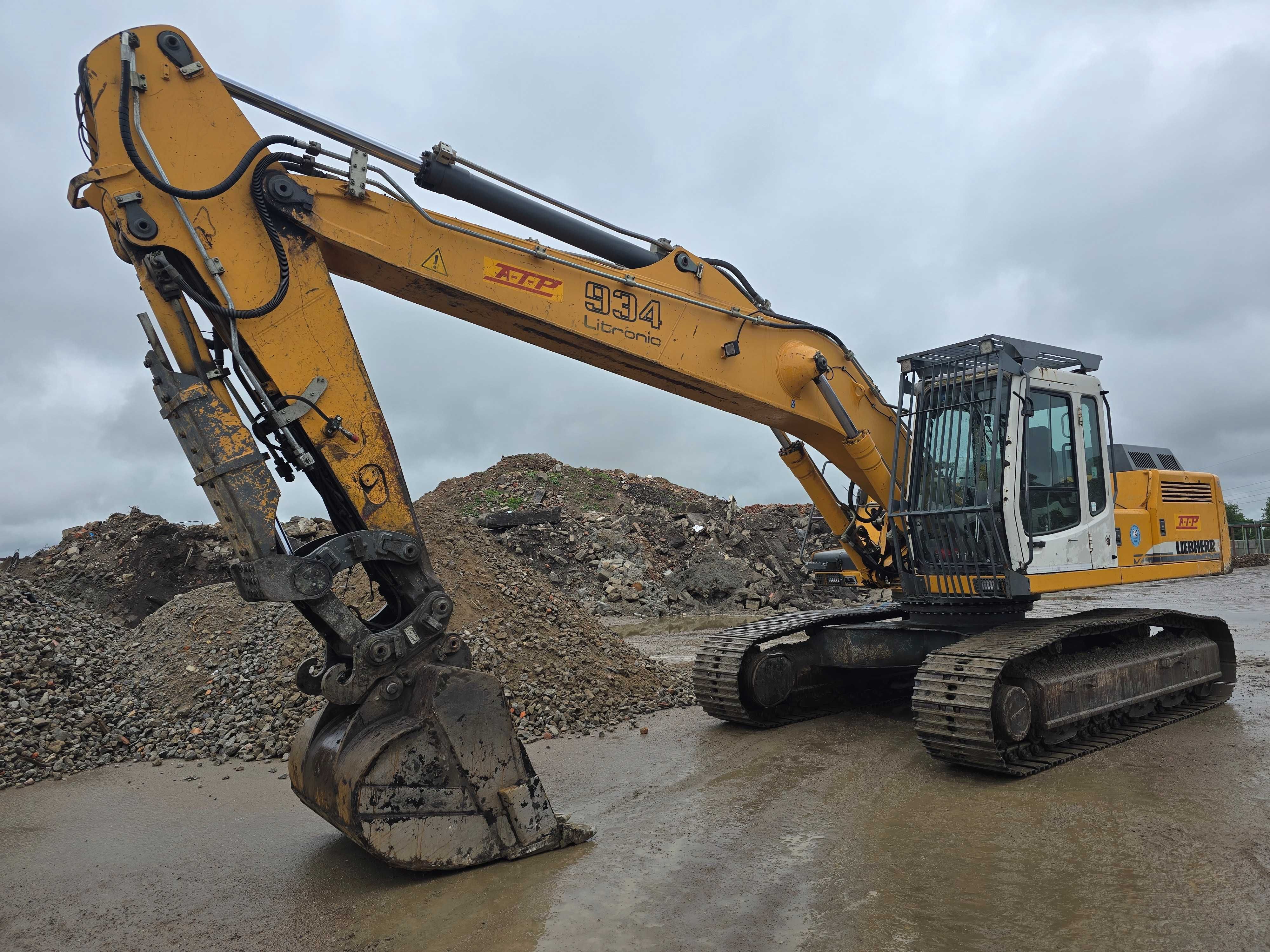 Liebherr 934, koparka gasienicowa
