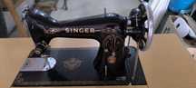 Máquina de costura Singer 115M