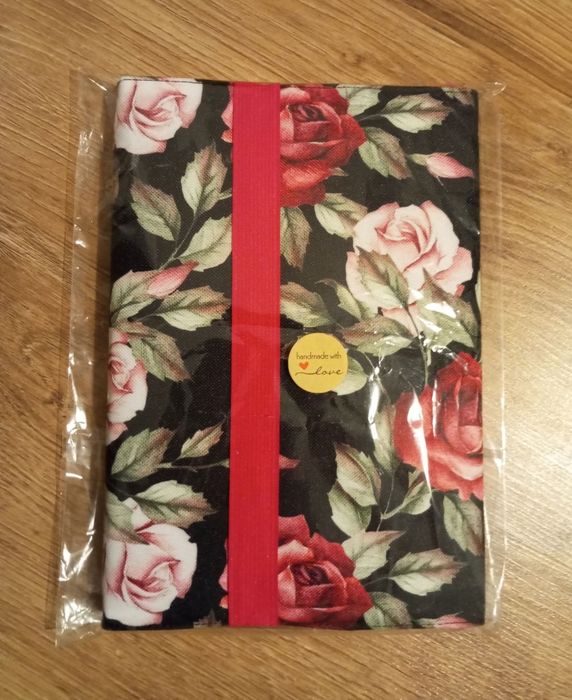 Otulacz na książki. Etui. Okładka.