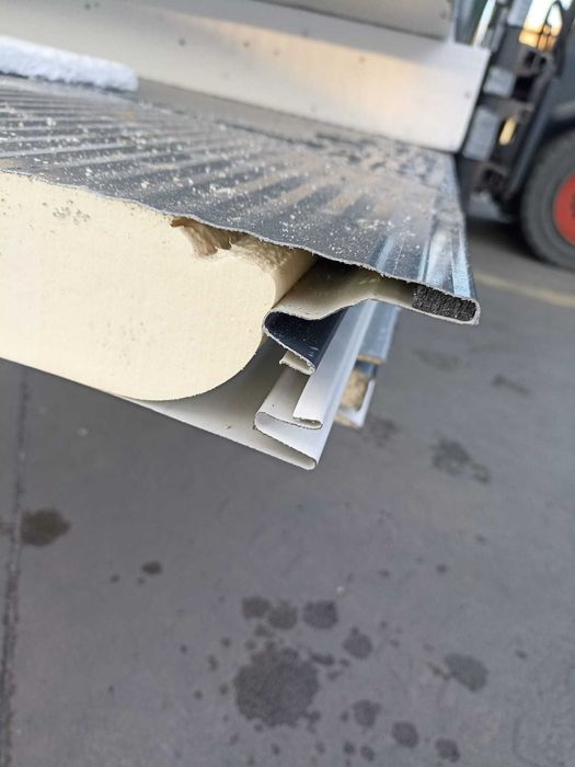 Płyty warstwowe III gatunek