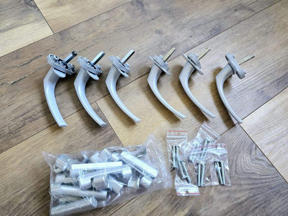 Zestaw 6 klamek metalowych okiennych balkonowych komplet
