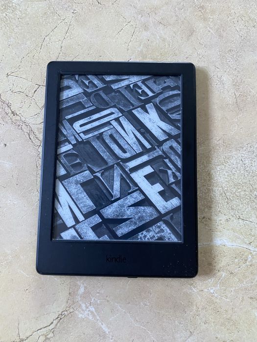 Книга электронная,читалка Amazon Kindle 8 поколение