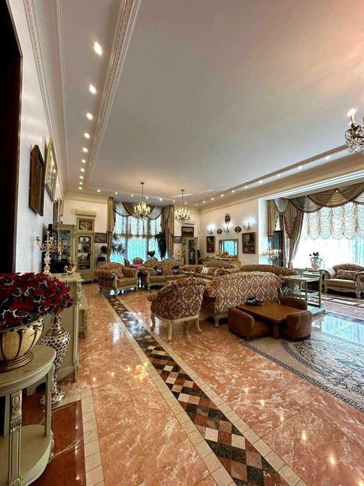 Продается особняк в  коттеджном поселке Совиньон