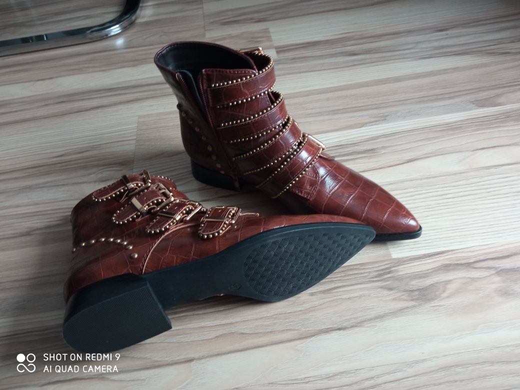 Buty tzw. Botki damskie 37 Deichmann