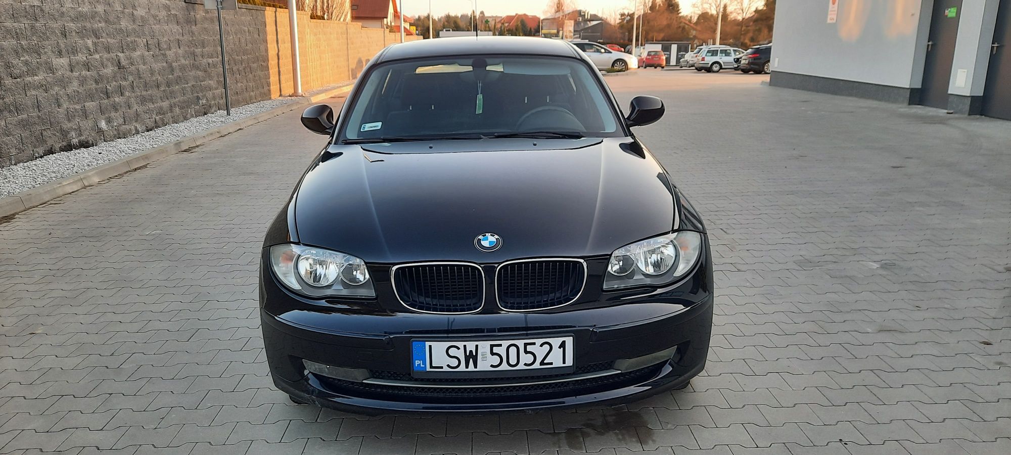 BMW E87 116i 2010r. 2.0 Benzyna 122KM. Stan BDB. 2 Kpl. Opon.