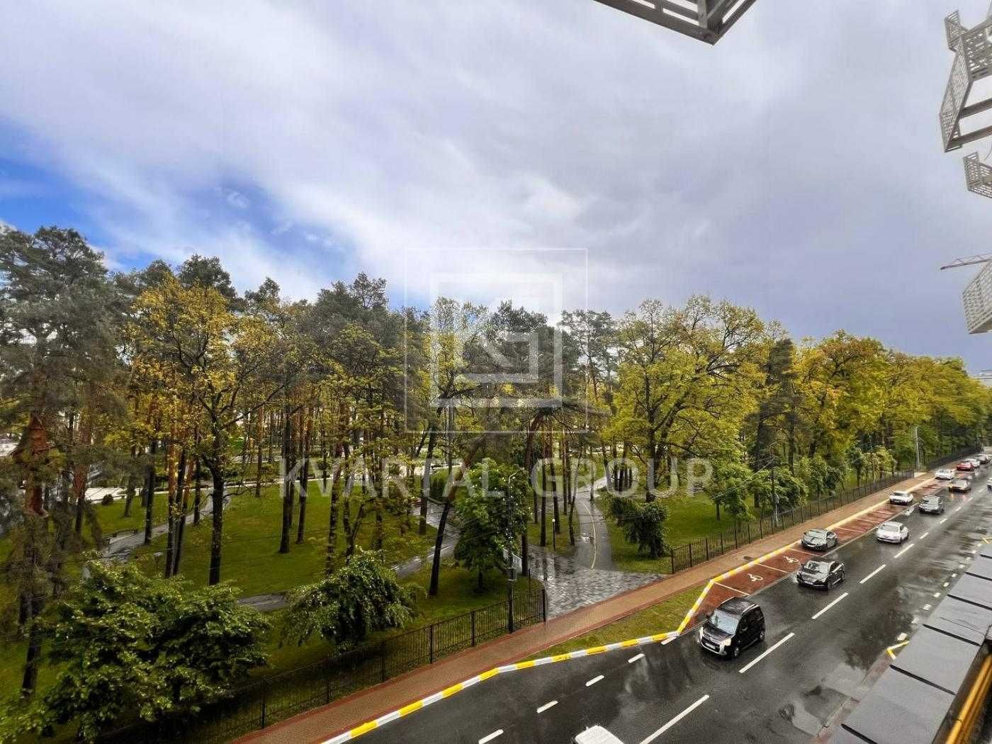 Продаж 1к квартири в ЖК Роял Парк з видом на парк!!!