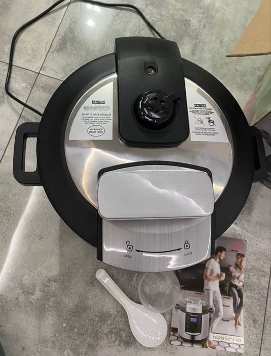 Скороварка WERWE CUCINARE 13 програм 900 Вт