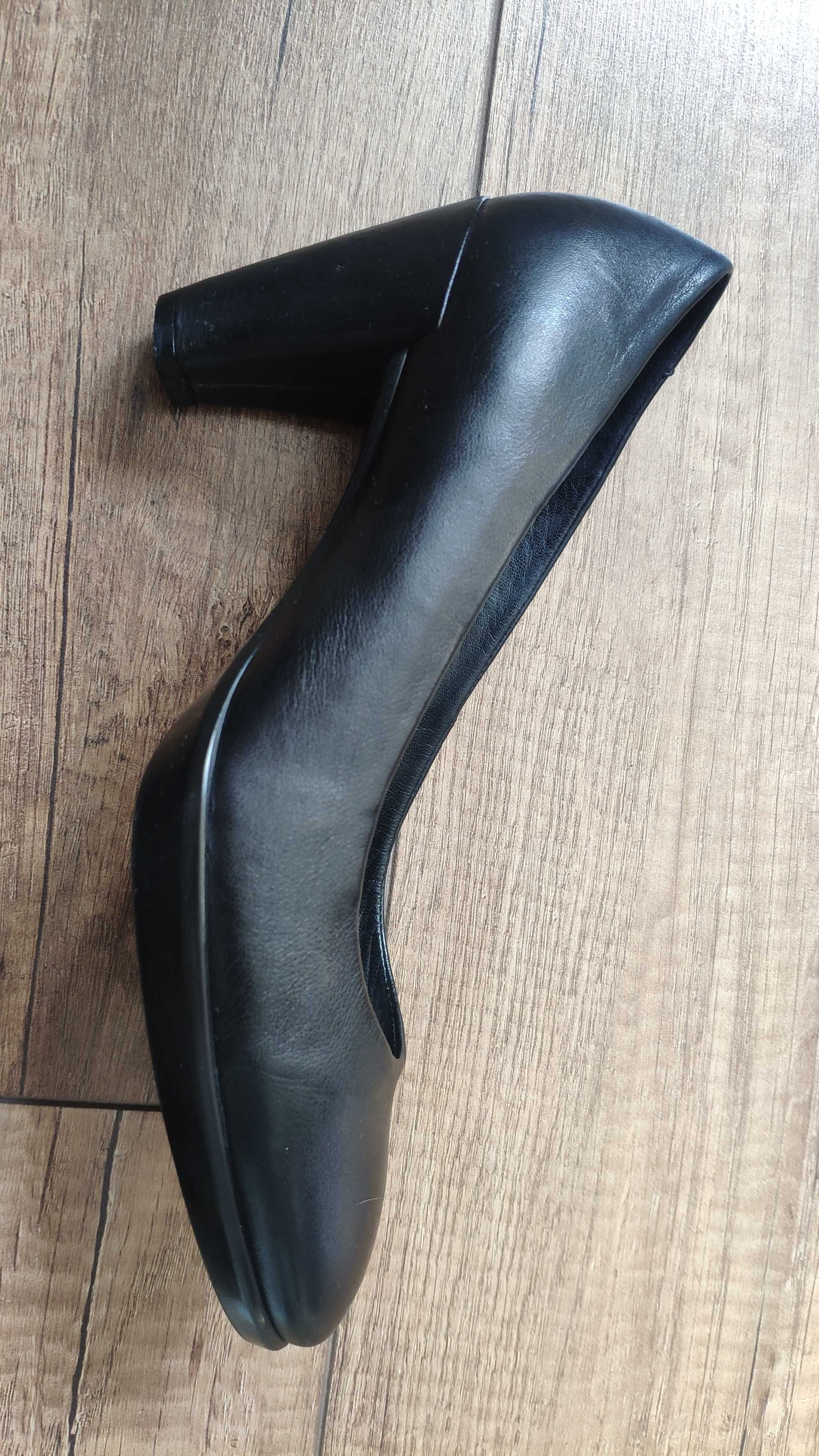 Buty ECCO Shape skóra naturalna rozmiar 37