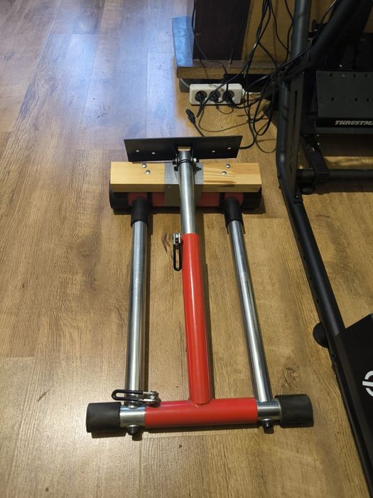 Стійка для керма