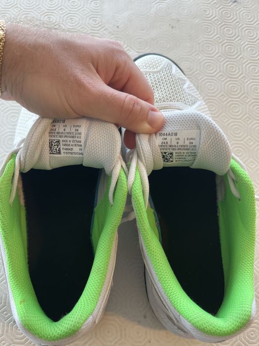 Babolat Strike Evo + Sapatilhas Asics Resolution