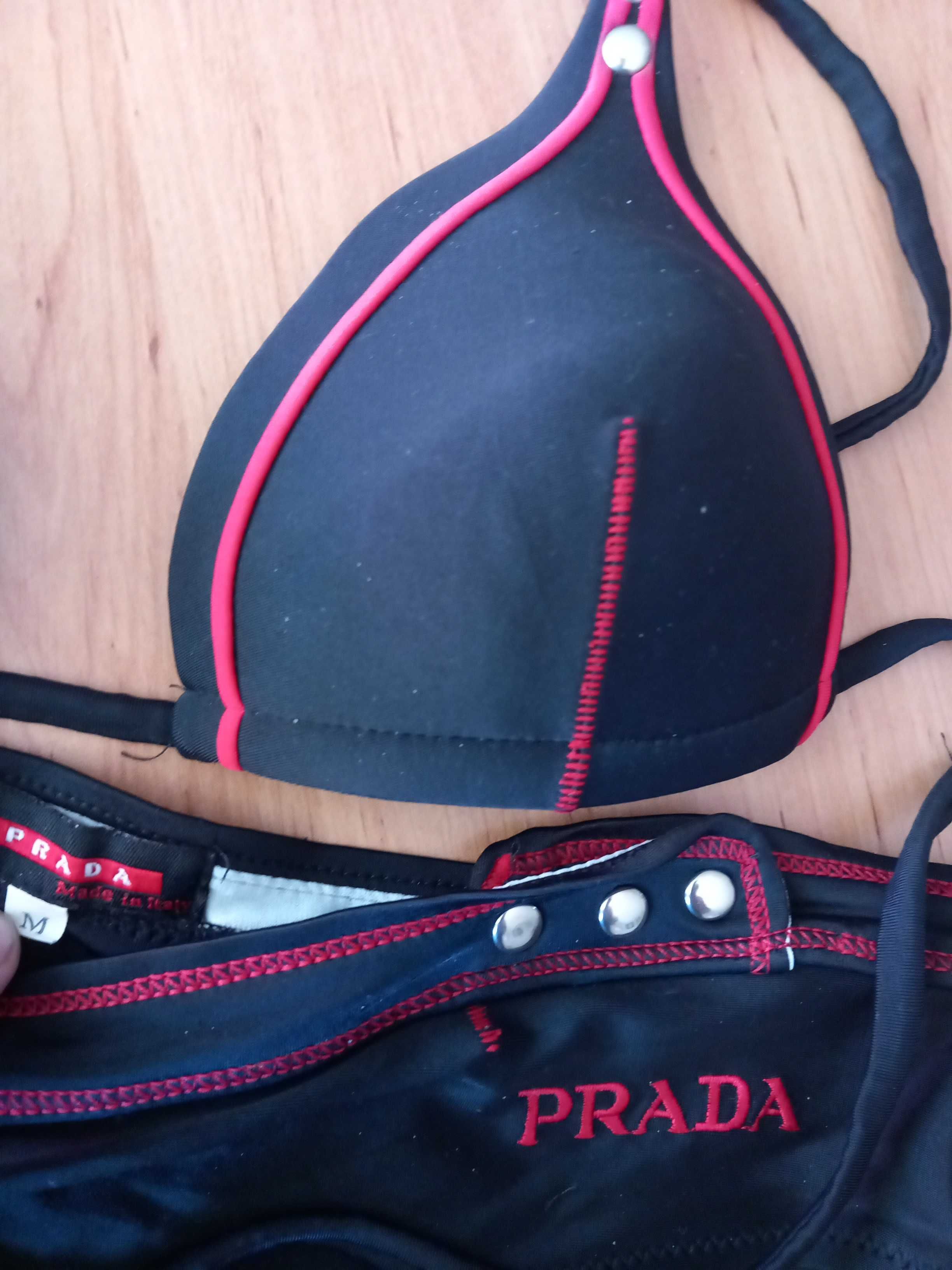 Kostiumy kąpielowe 2 szt. Triumph i Prada