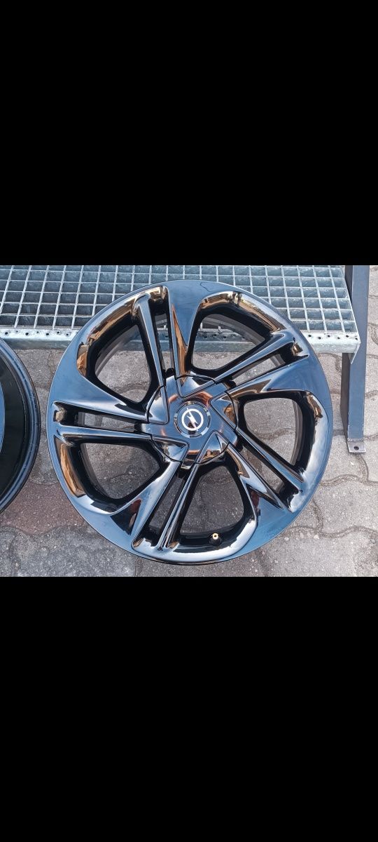 Felgi Opel Corsa 17" 4x100 ET44 TPMS