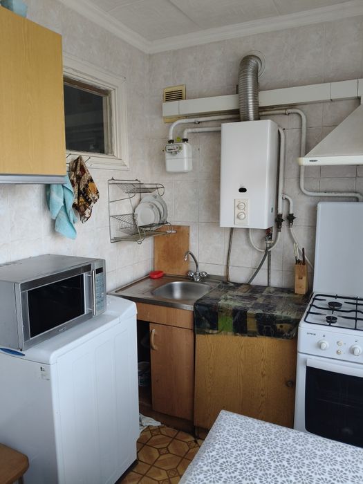 Продаж 2х кімнатної квартири по Б.Лятошинського!