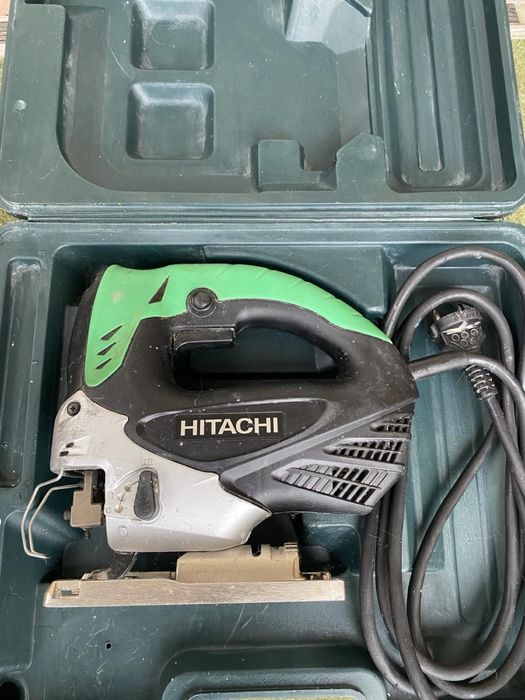 Лобзик Hitachi