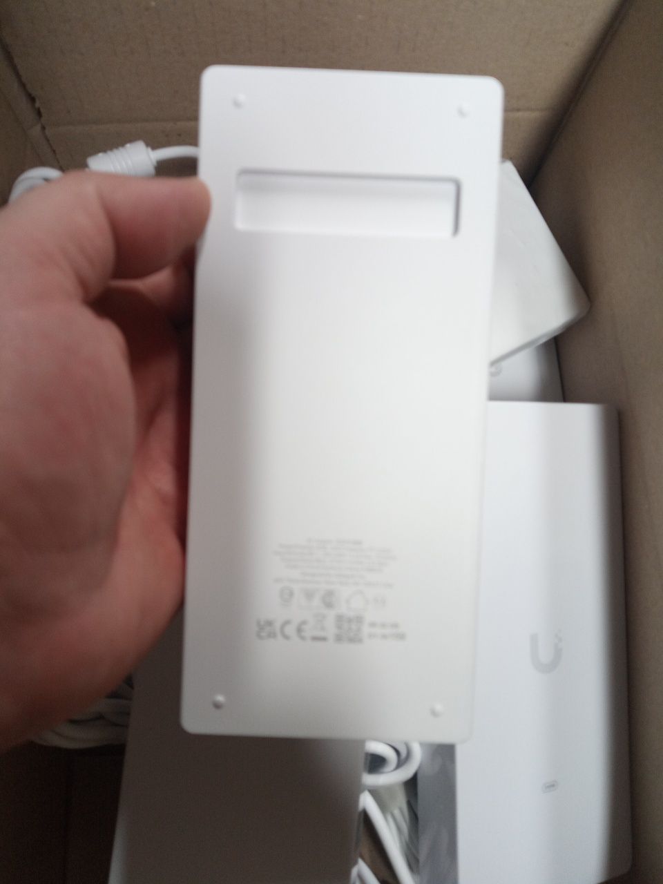 ОРИГИНАЛ Ubiquiti Блок питания живлення зарядное 120W 27V 4.44A