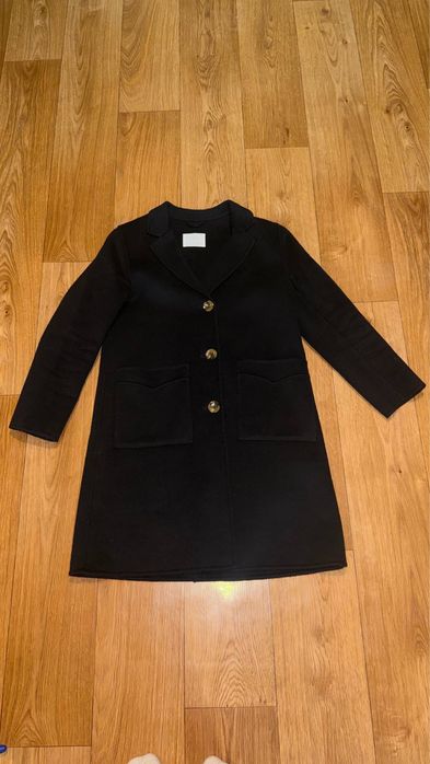 Пальто zara чорное