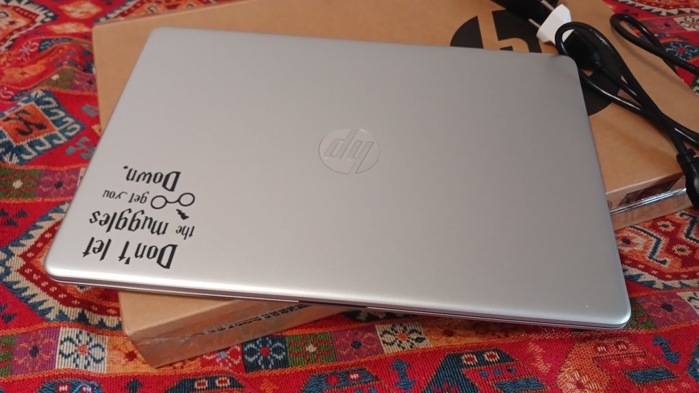 Ноутбук HP 15s-eq1003ua, 15.6 IPS, AMD Ryzen 5 4500U, 16Gb DDR4, 512Gb