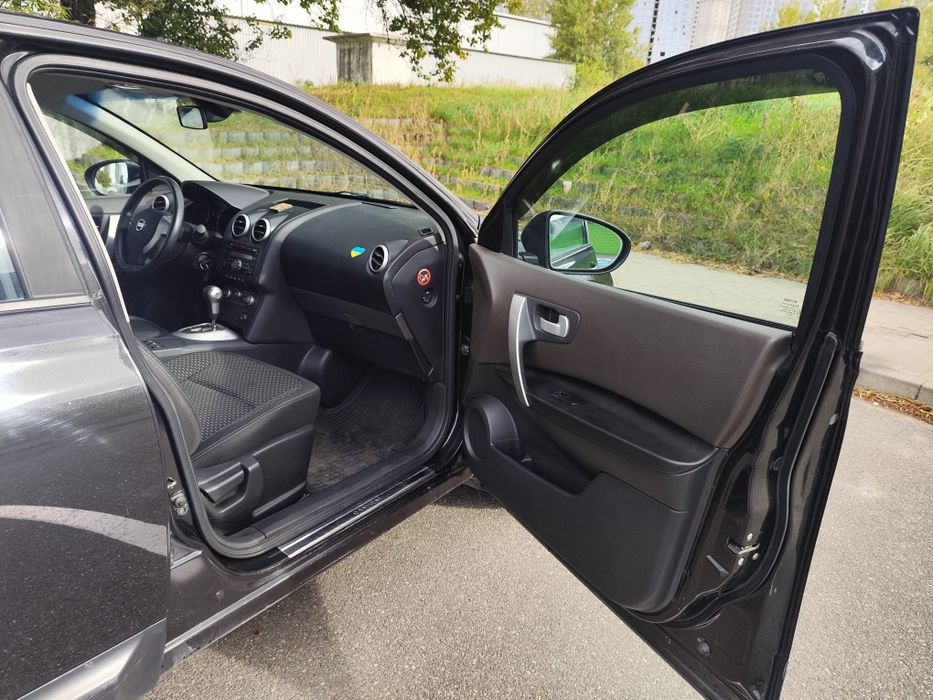 Продам nissan qashqai 2007