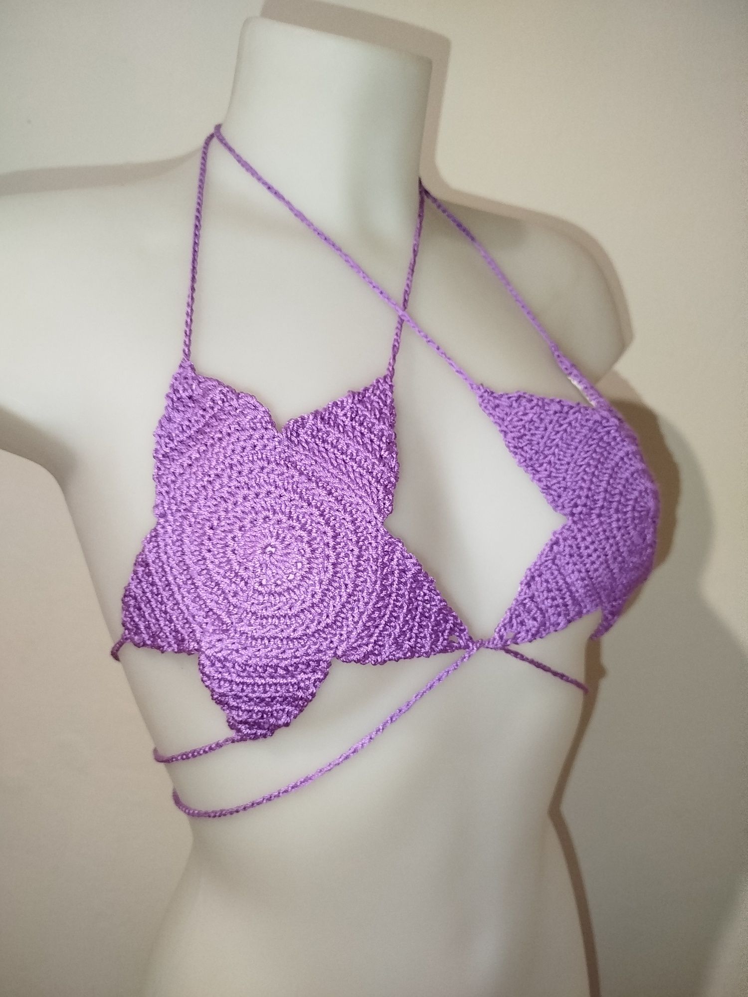Top estrela de crochê roxo