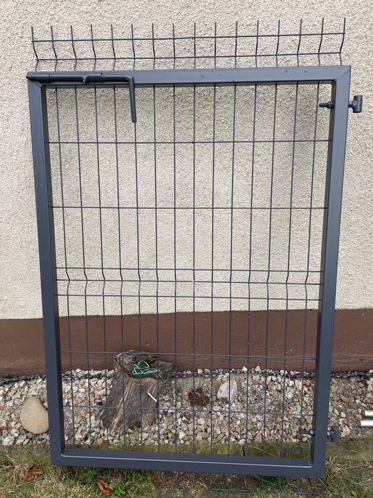 Brama panelowa skrzydłowa