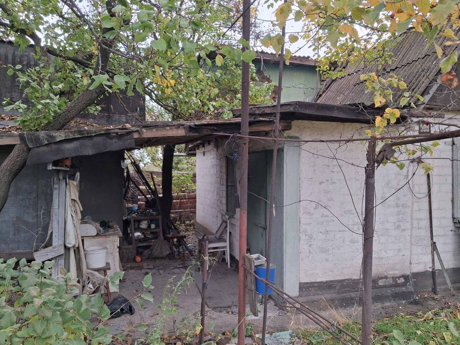 Продам дом дачу с грубой и дровами