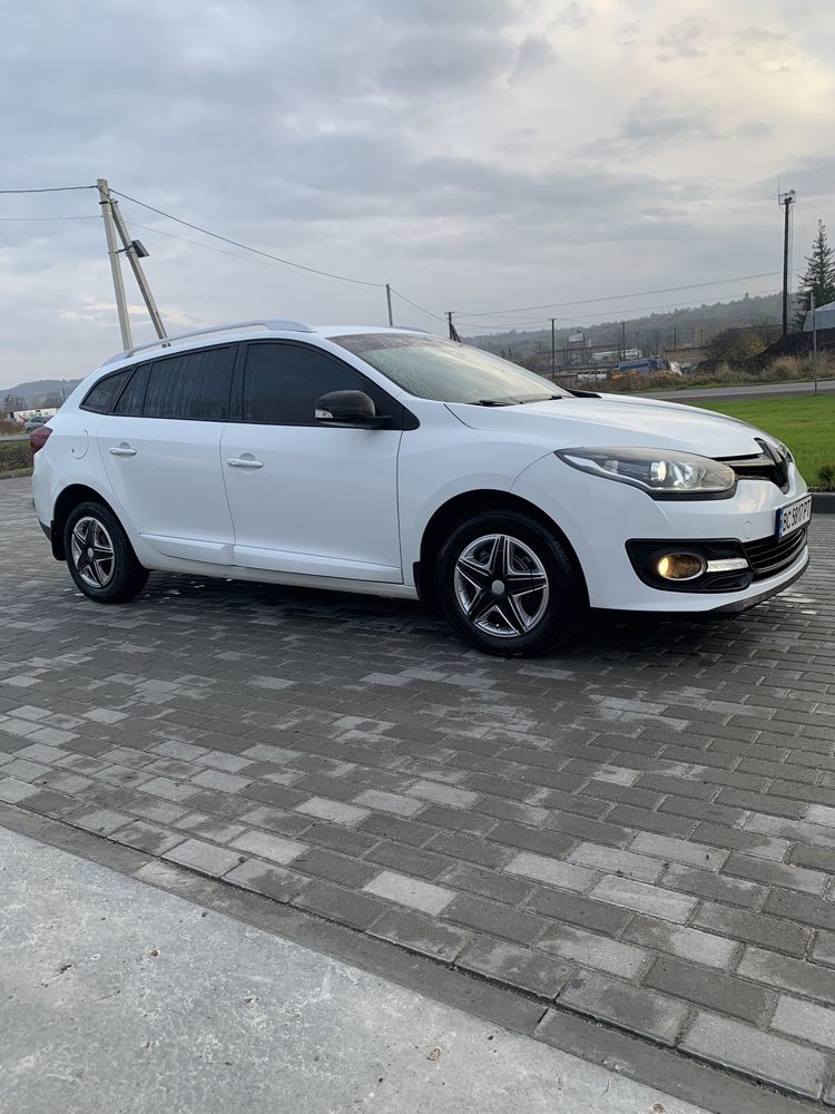 Renault Megane 2015  ( рено меган )