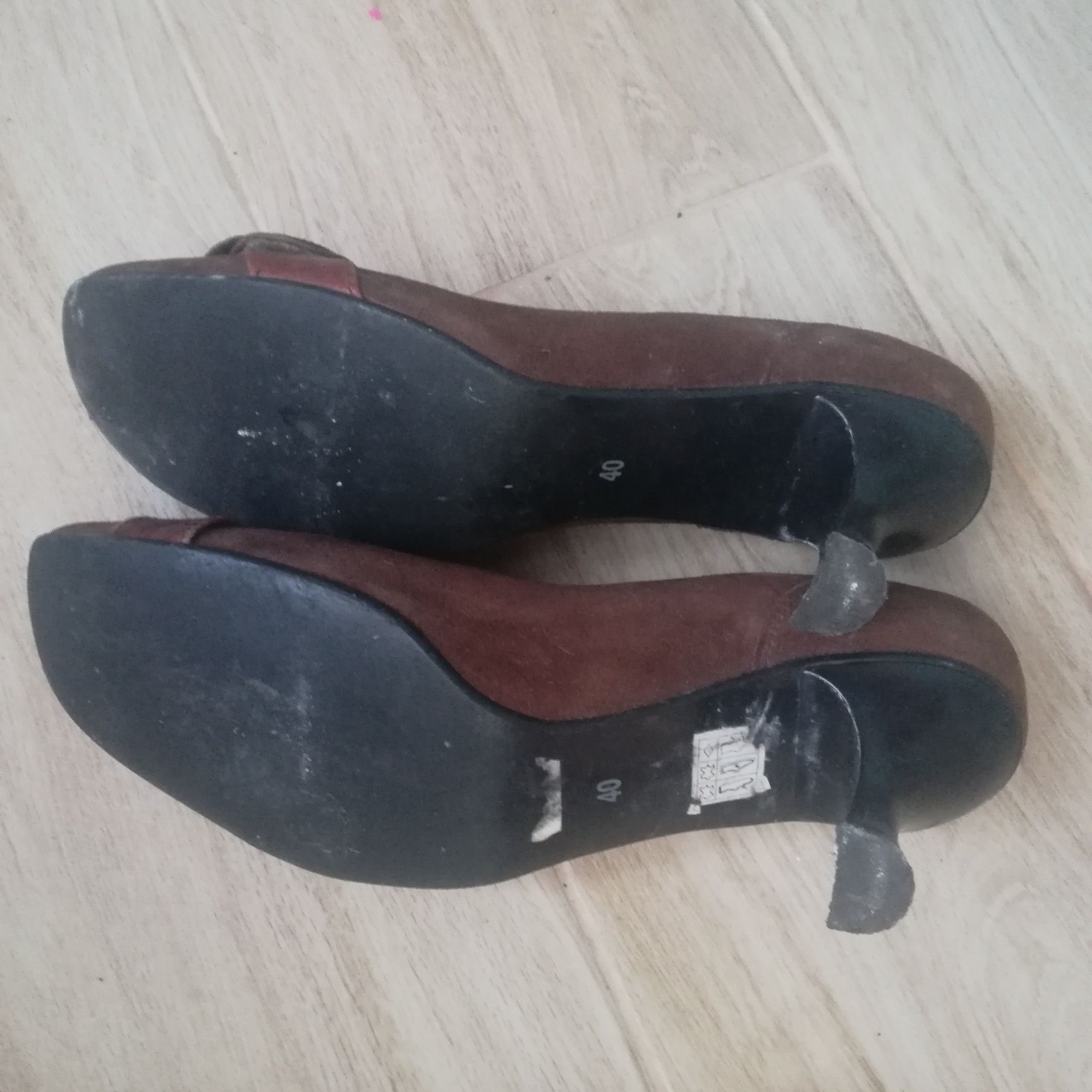 Buty skóra Ryłko rozmiar 40
