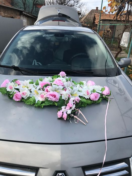 Продається весільна прикраса на автомобіль