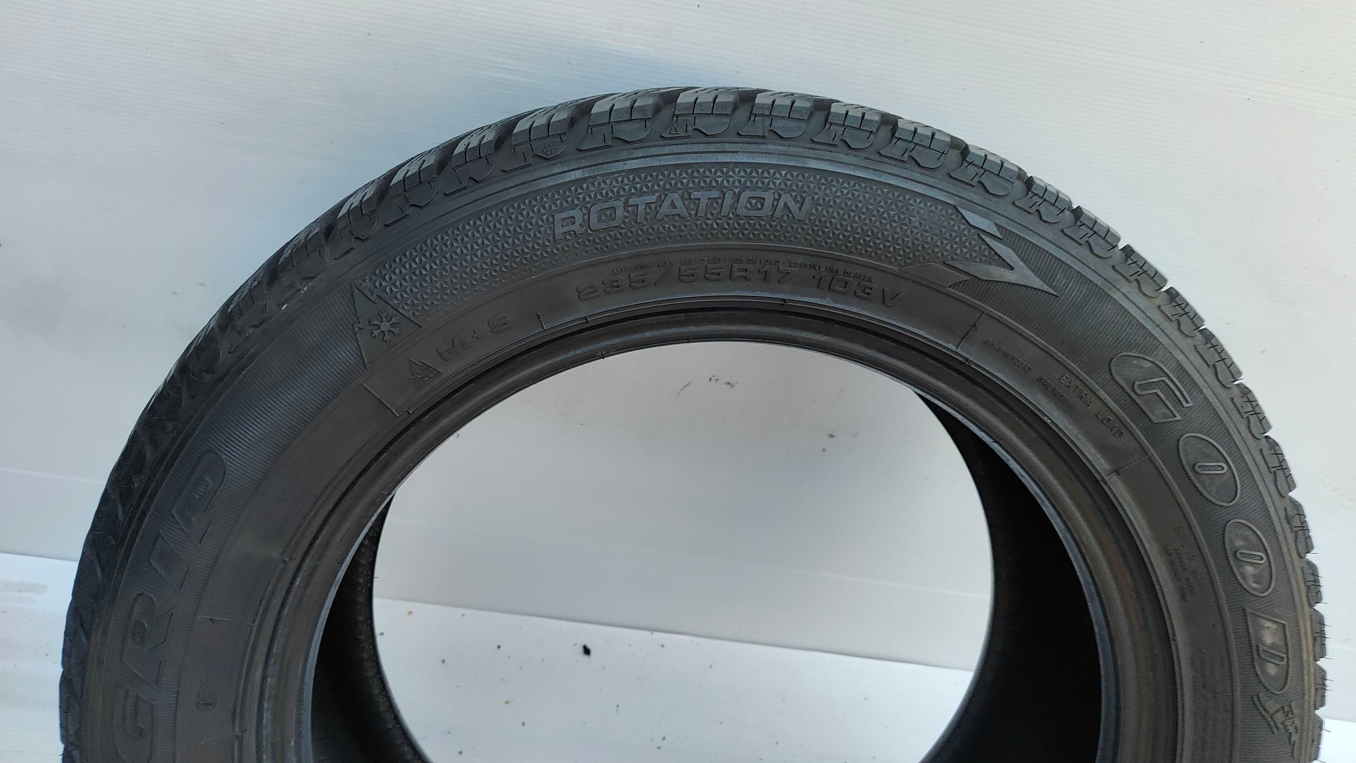 Opony Zimowe 235/55/17 Goodyear 2szt 6,5mm