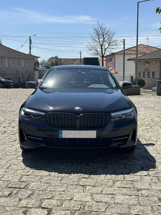 BMW 530e Line Luxury - Último Modelo