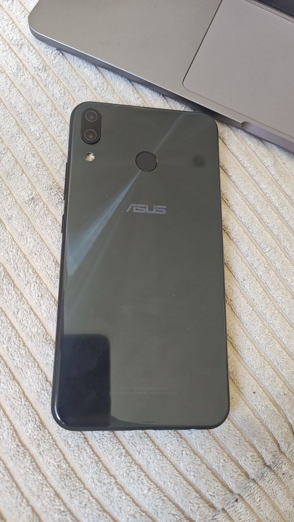 ASUS Zenfone 6GB / Snapdragon 8x2,80 GHz w dobrym stanie