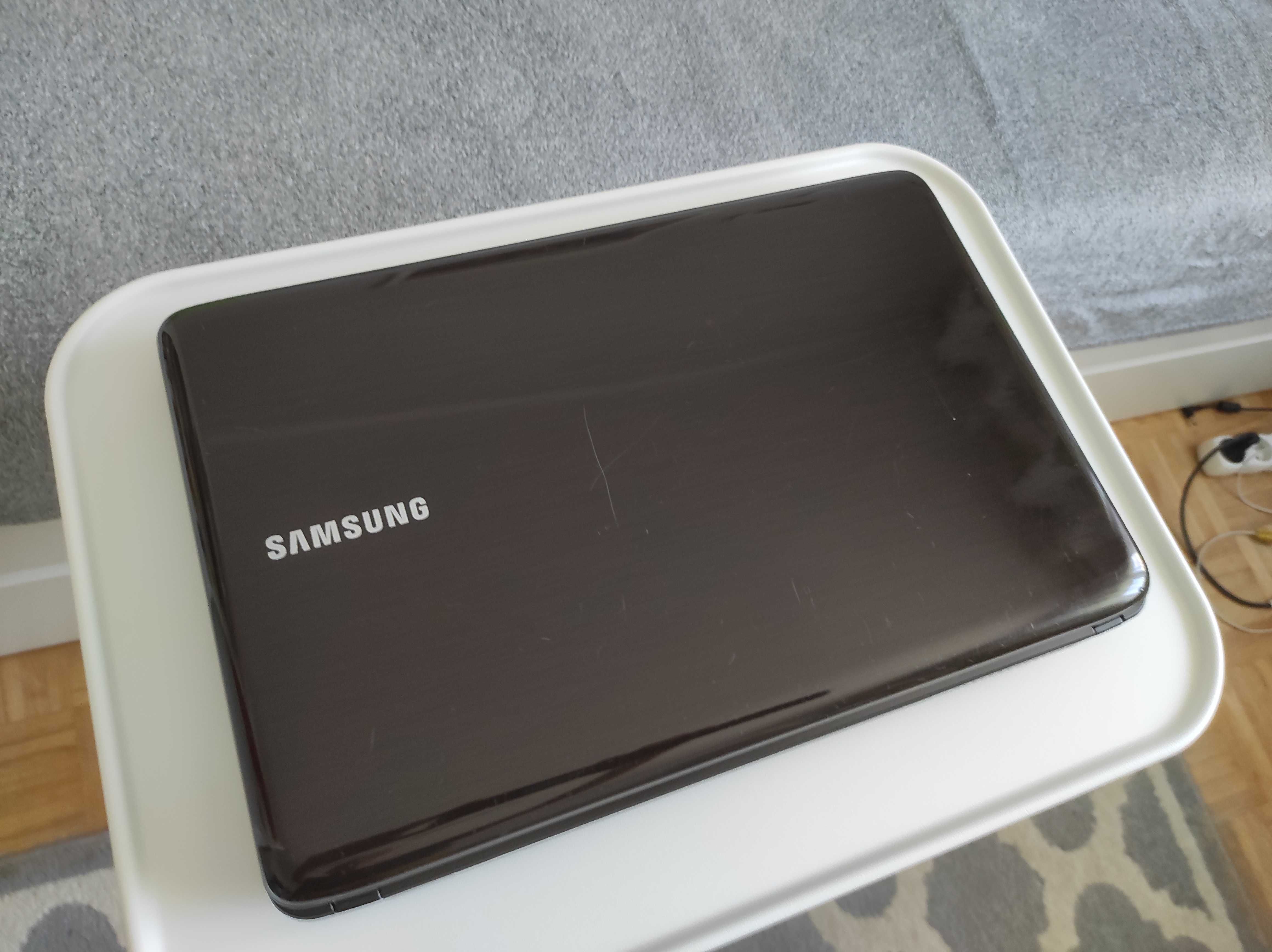 Laptop Samsung R540, Core i3 - 380M 2.53Ghz, 128GB SSD, 4GB RAM, WiFi