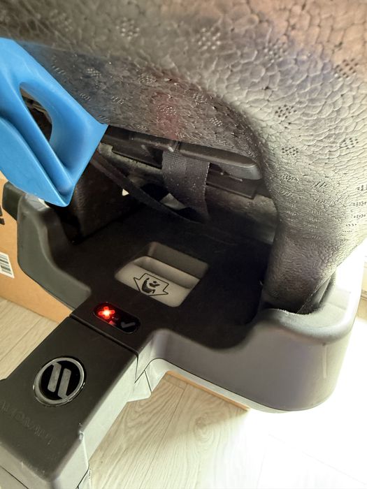 Avionaut pixel fotelik z baza wsztstko w komplecie wszystko sprawne