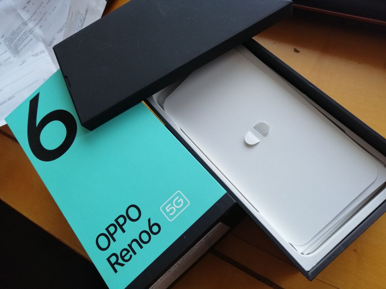 Smartfon Oppo Reno 6 nowy