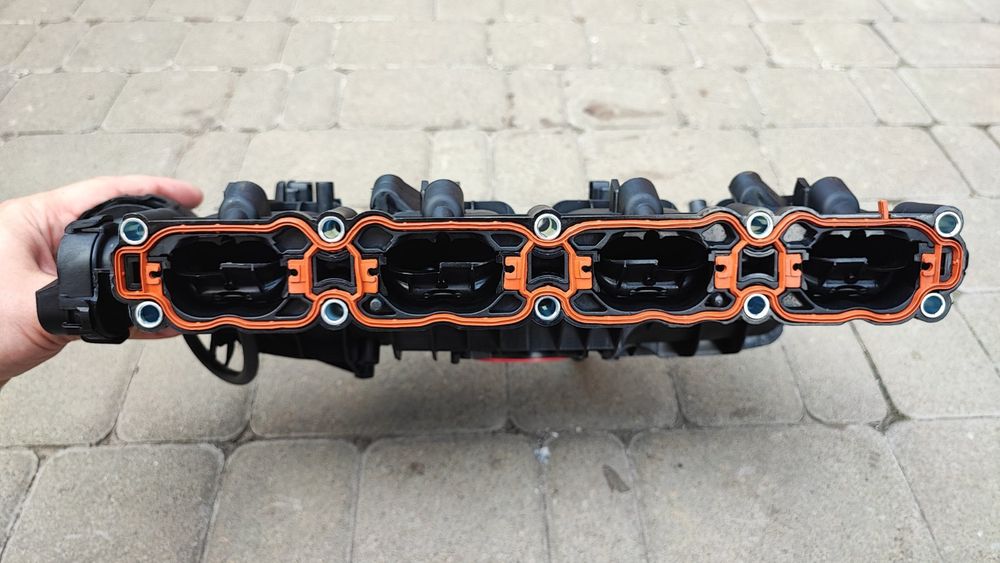 Впускной коллектор Фольксваген Тигуан