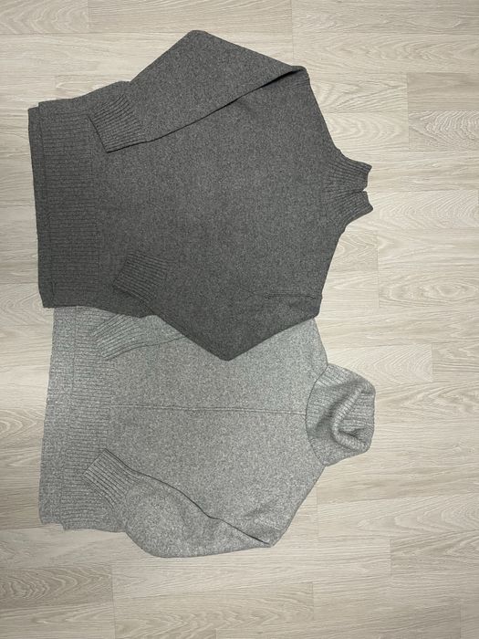 Светр з розрізами H&M, розмір S-М