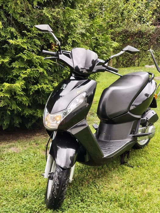 Peugot Kisbee skuter 50 motor motorek