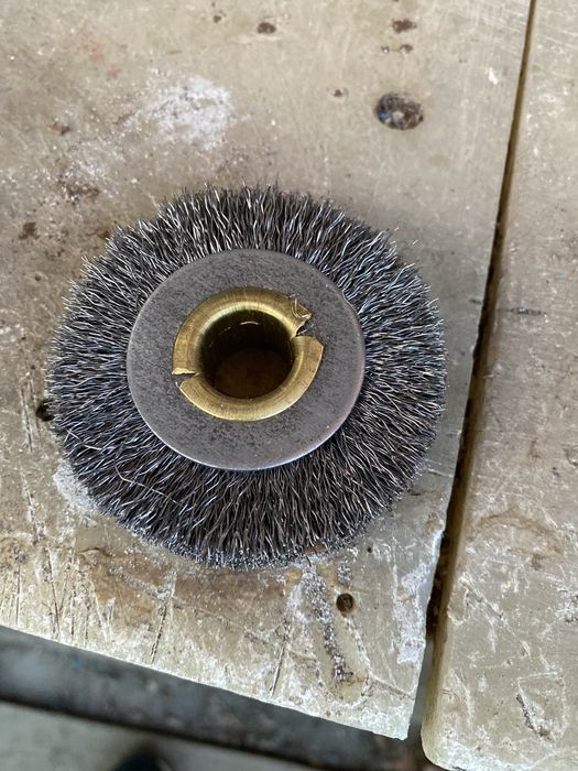 Escova circular de 7 cm diametro