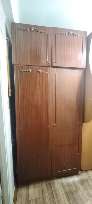 Продам срочно шифонер !!!