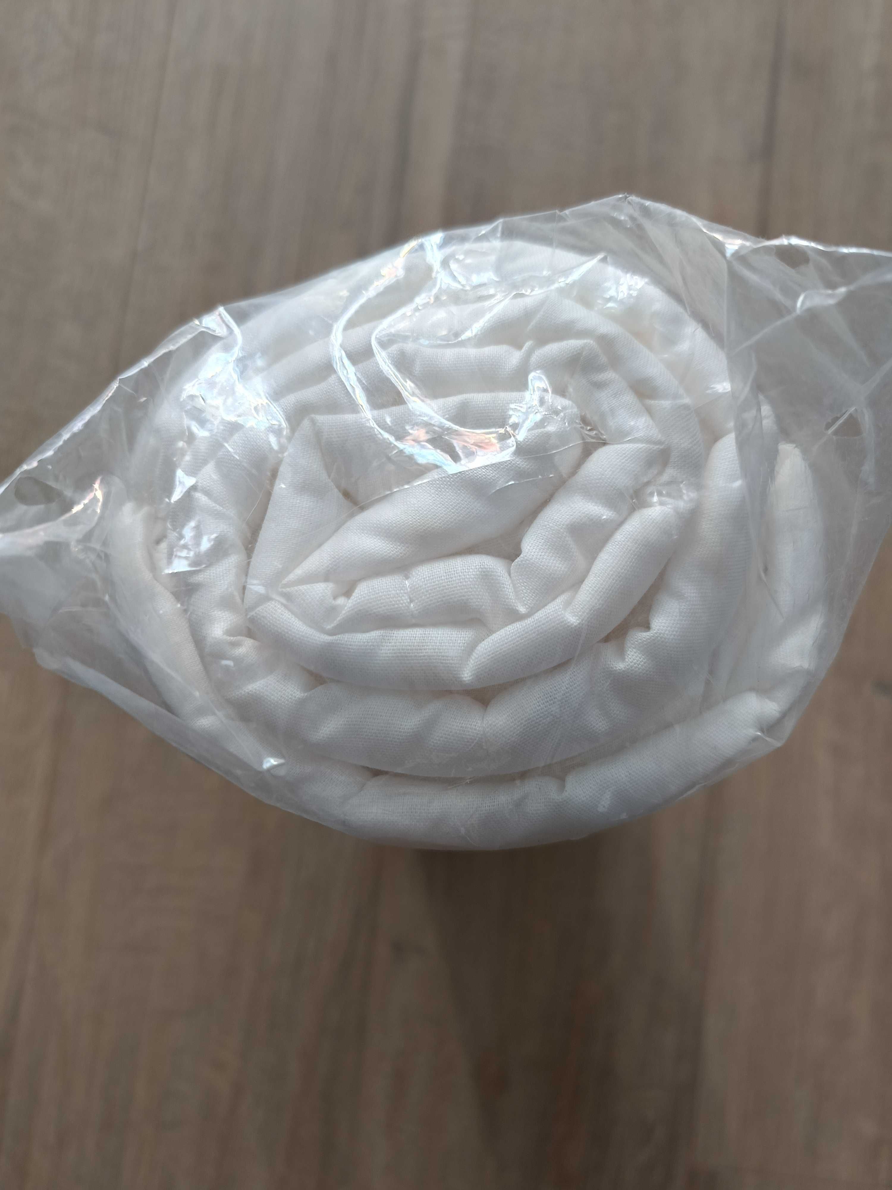 Podkład na łóżko Ikea skydda latt z gumką na materac 90x200