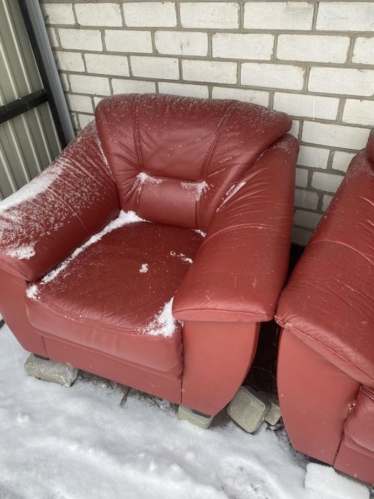 Продам диван та крісло натуральна кожа