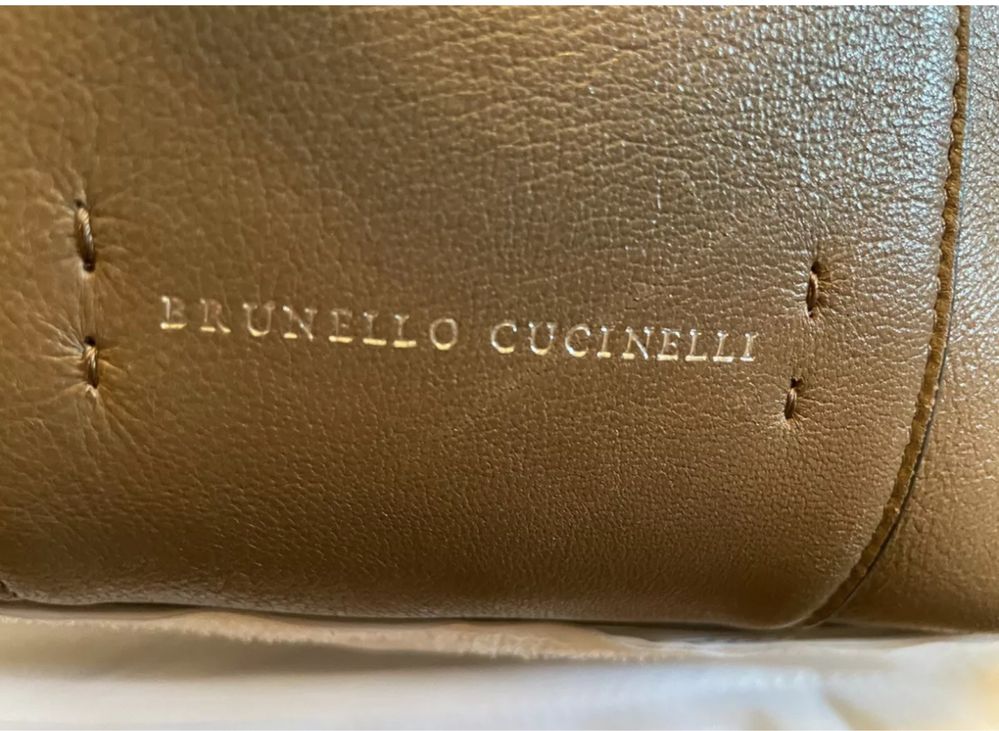 Поодам сумку Brunello cucinelli