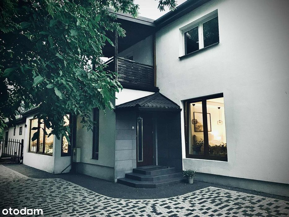 Dom w centrum miasta z lokalem pod działalność gospodarczą