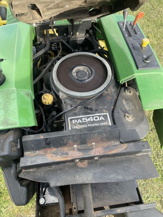 Traktorek kosiarka John Deere F525 17KM kawasaki kosz MTD Stiga