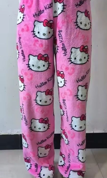 Nowe spodnie piżamowe z printem all over Hello Kitty S/M