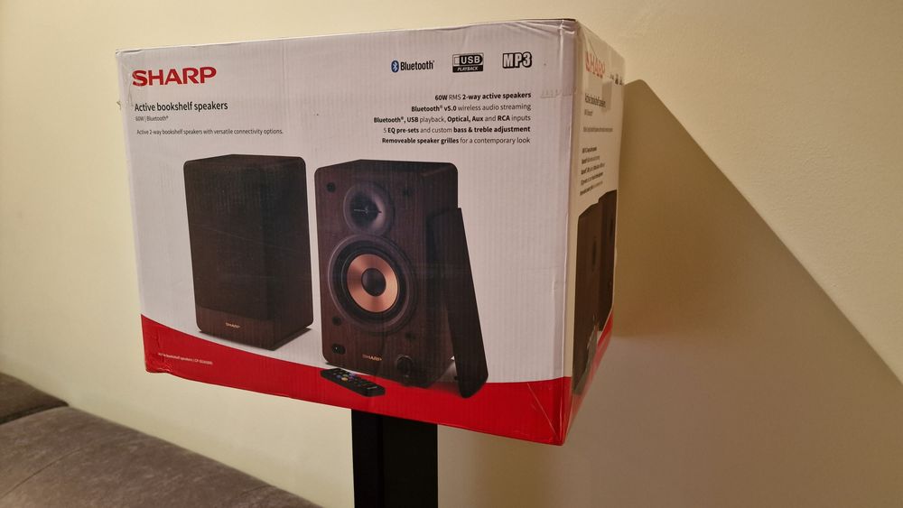 Colunas de estante SHARP - Bluetooth e comando - Novas