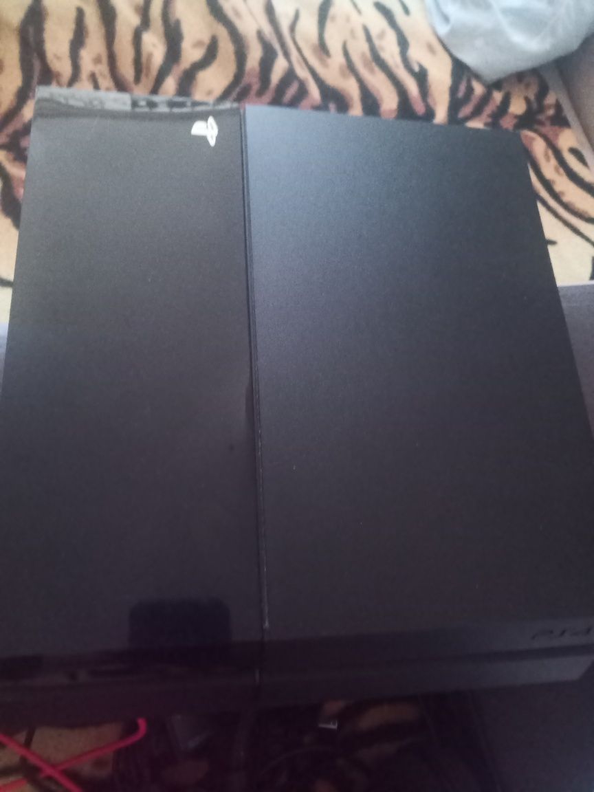 Konsola Playstation Ps4 fat 635 gb