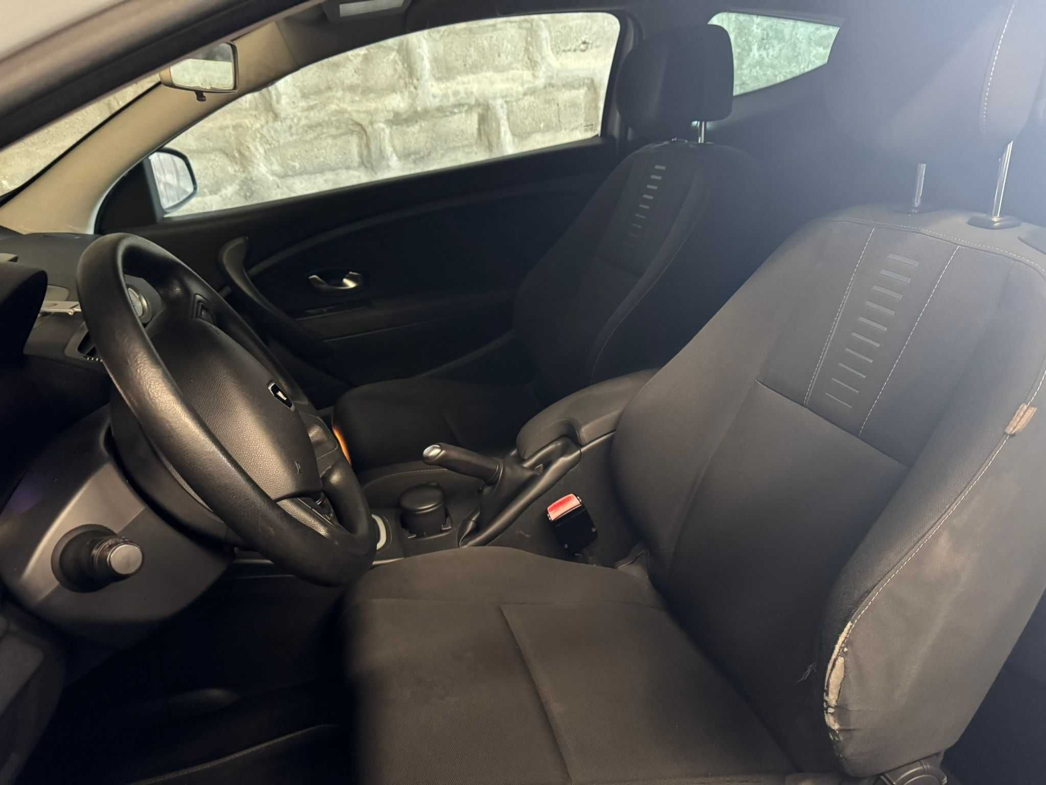 Renault Mégane Coupé 1.5 dCi 2009 – Importado | Mecânica Impecável