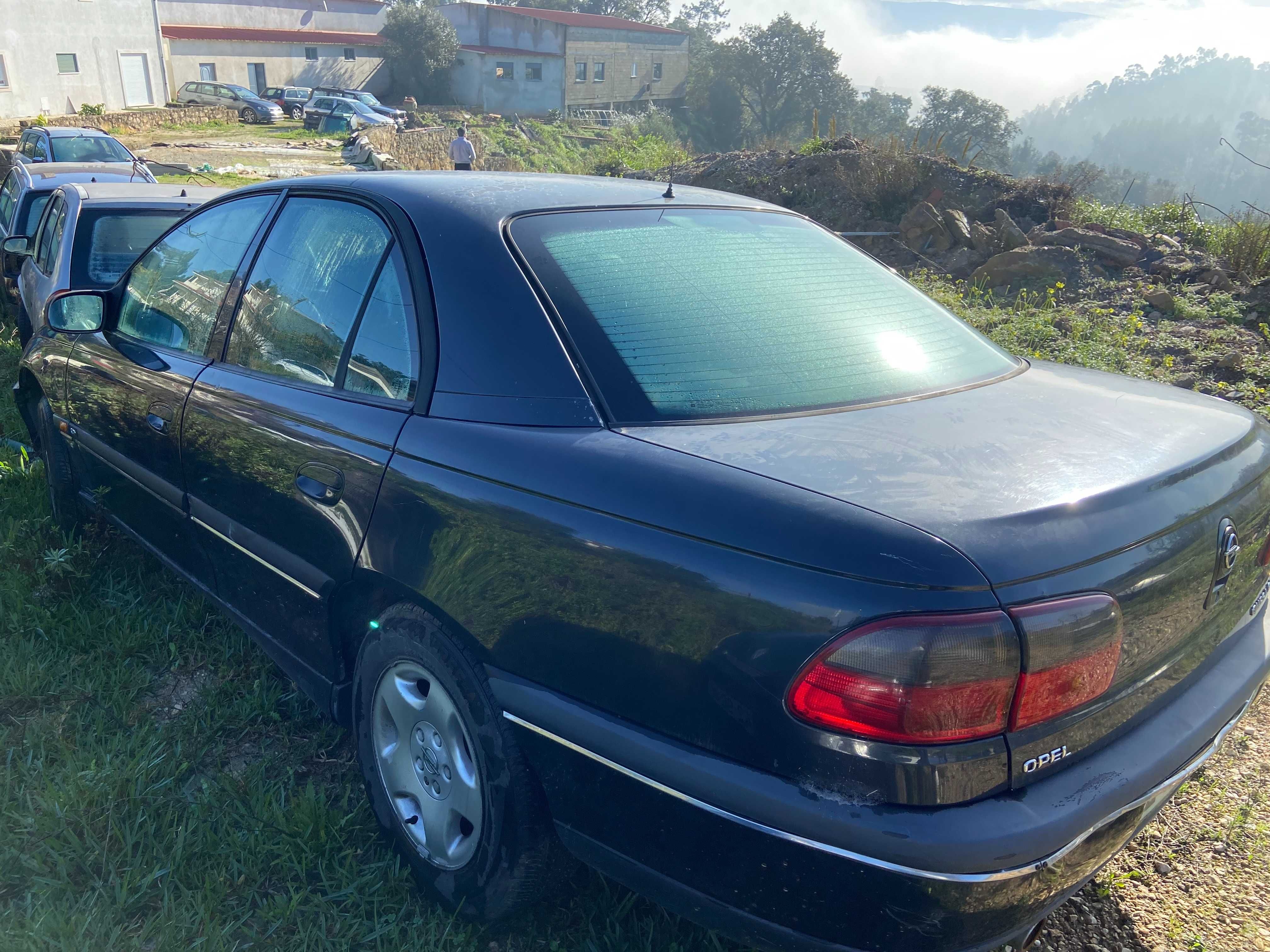 Opel Omega-B 2.0i 16V - para peças