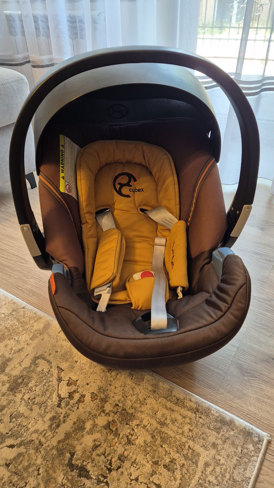 Fotelik nosidełko firmy Cybex